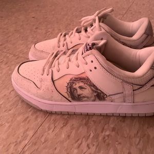 Kito Wares Passion of Jesus Dunks. Size: 8 (men)